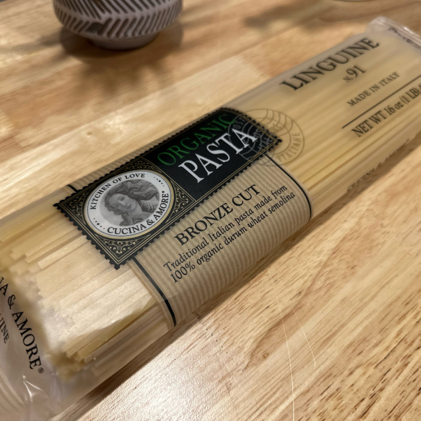 One 500mL Bottle with Organic Pasta Gift Box