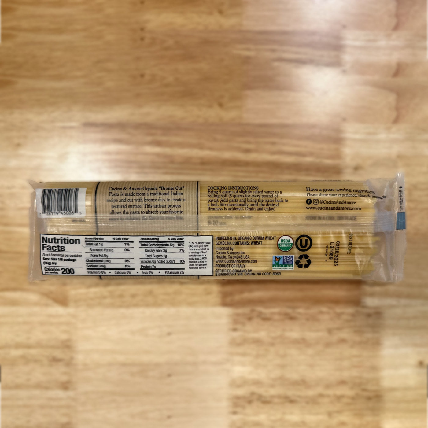 One 500mL Bottle with Organic Pasta Gift Box