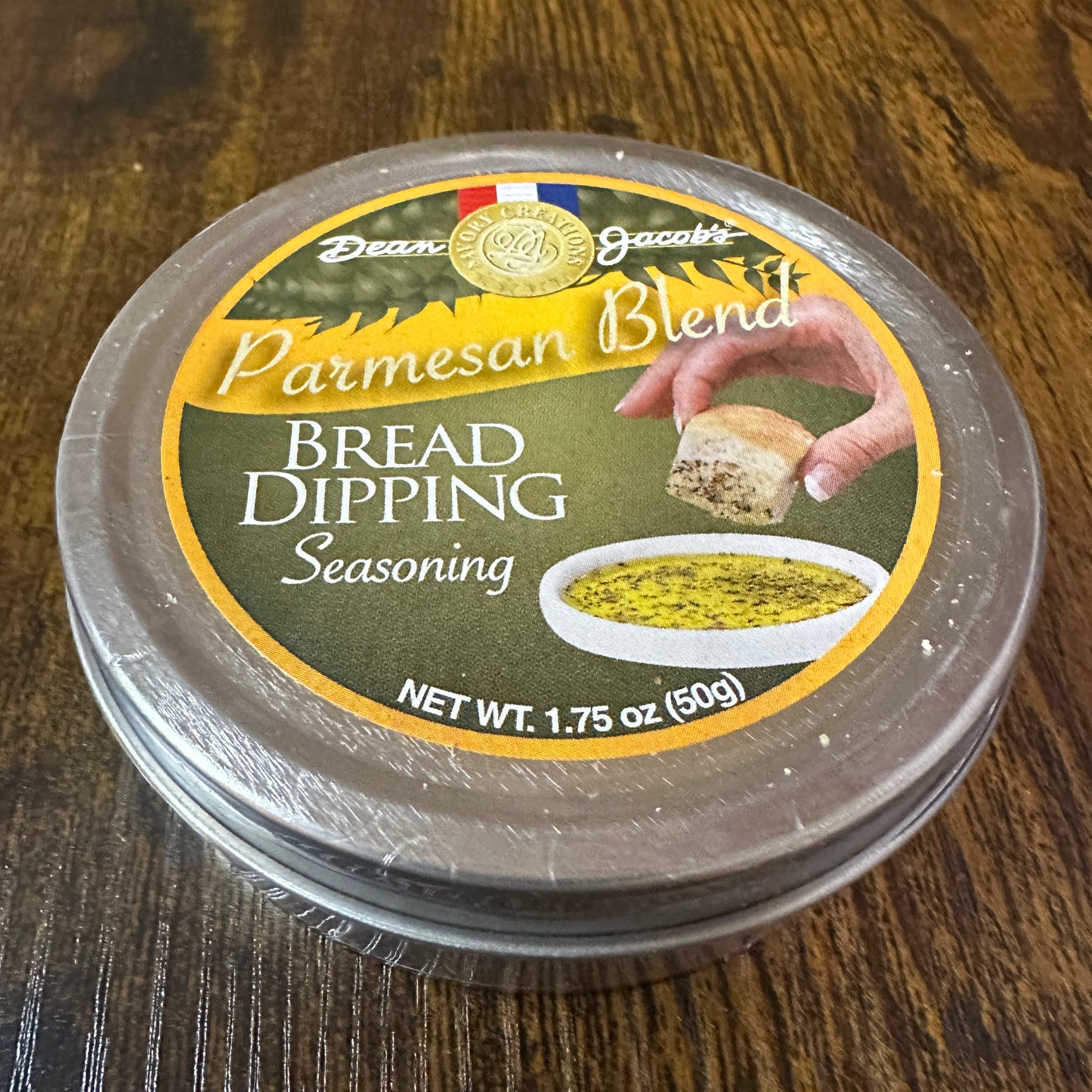 Bari Bread Dipping tin - Parmesan Blend on table